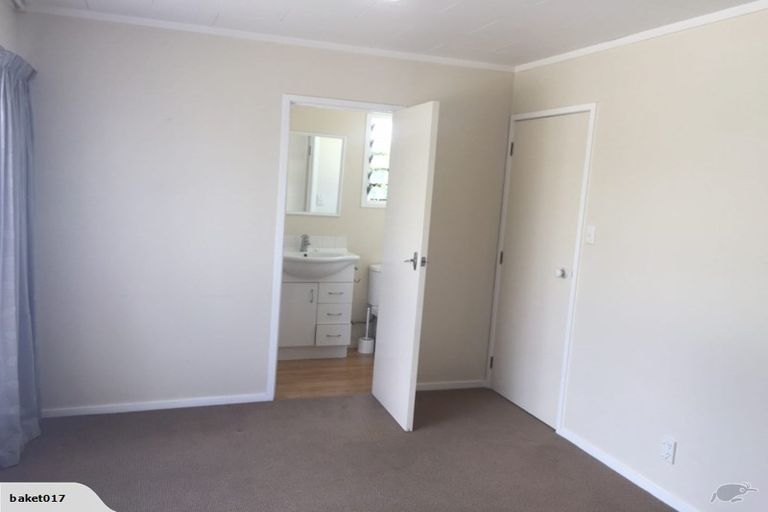 Photo of property in 15 Willow Way, Sunnyhills, Auckland, 2010