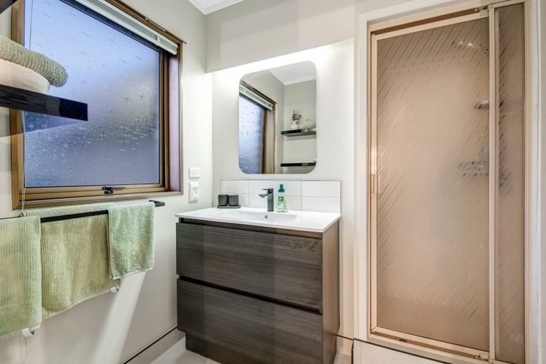 Photo of property in 20 Whangaparaoa Road, Red Beach, 0932