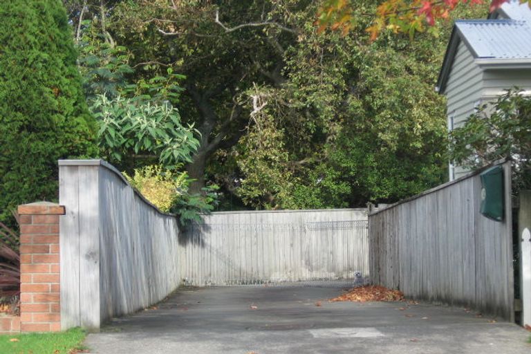 Photo of property in 15 Allen Street, Boulcott, Lower Hutt, 5011