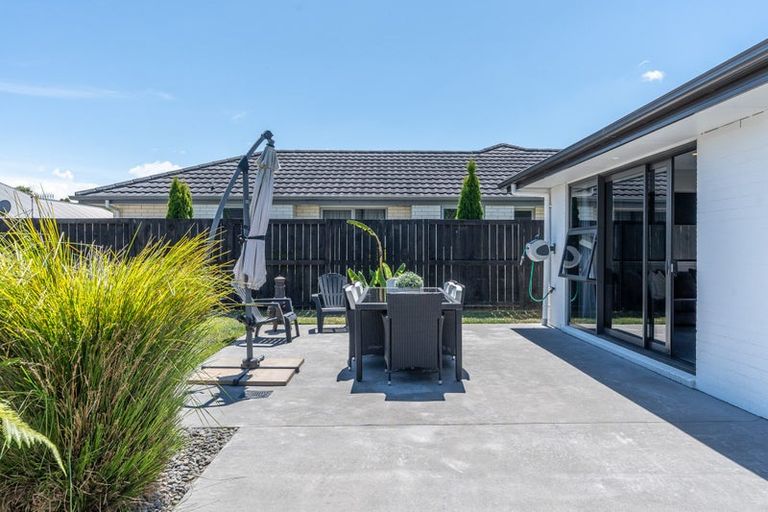 Photo of property in 37 Batten Drive, Flagstaff, Hamilton, 3210