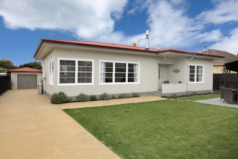 Photo of property in 214 Saint Leonards Avenue, Saint Leonards, Hastings, 4120