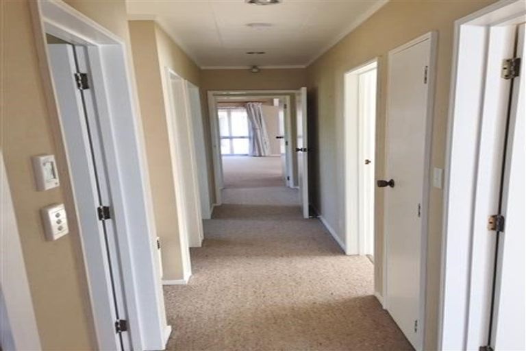 Photo of property in 12 Sheffield Place, Springvale, Whanganui, 4501