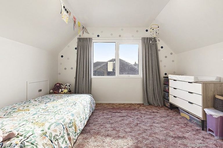 Photo of property in 6 Rua Street, Lyall Bay, Wellington, 6022