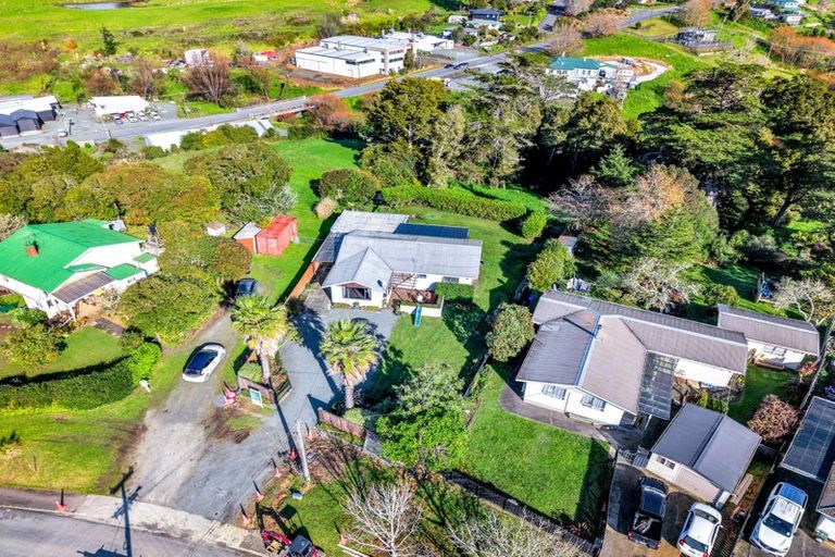 Photo of property in 8 Doctors Hill Road, Maungaturoto, 0520