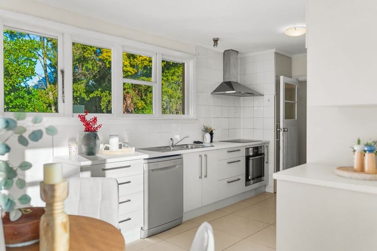 Photo of property in 5 Sealy Place, Bryndwr, Christchurch, 8053