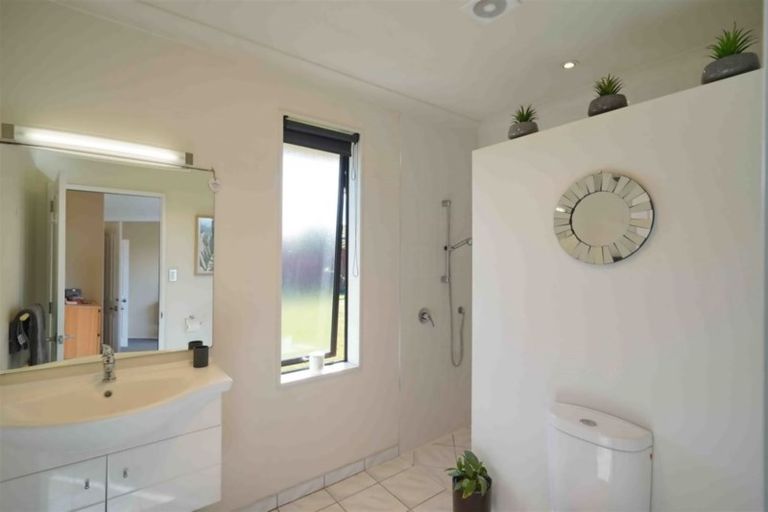 Photo of property in 11 Mcmahon Drive, Aidanfield, Christchurch, 8025