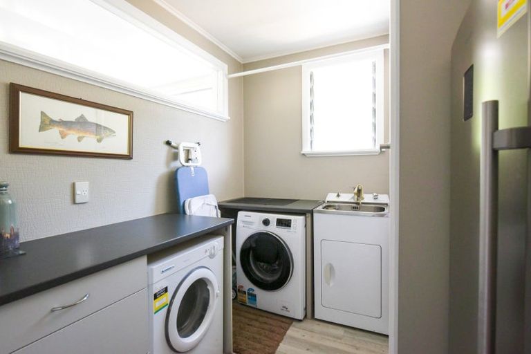 Photo of property in 14 Seaview Crescent, Picton, 7220