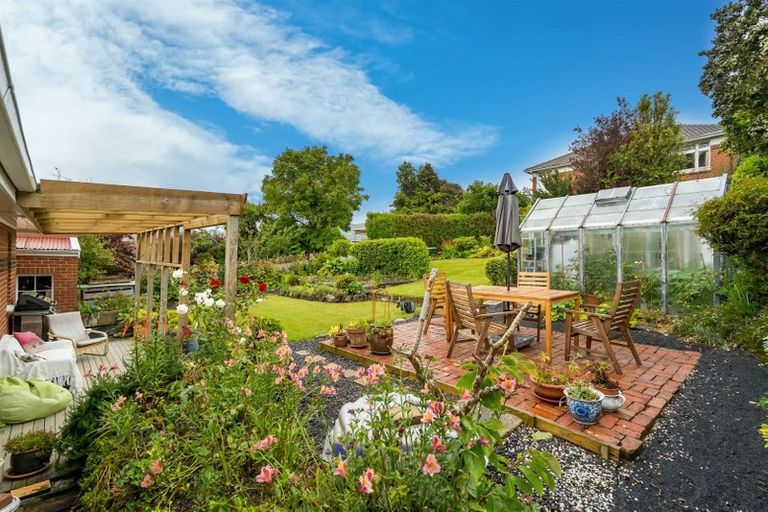 Photo of property in 34 Grandview Crescent, Opoho, Dunedin, 9010