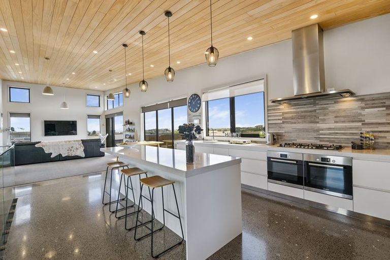 Photo of property in 16a Links Drive, Waiwhakaiho, New Plymouth, 4312