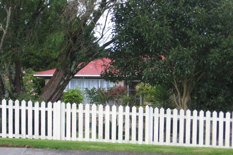 Photo of property in 3/23 Tahi Terrace, Glen Eden, Auckland, 0602