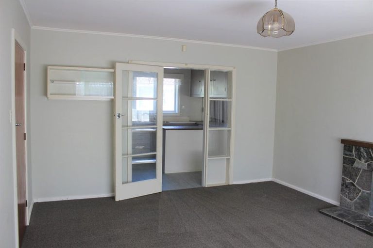 Photo of property in 11 Munro Street, Redwood, Christchurch, 8051