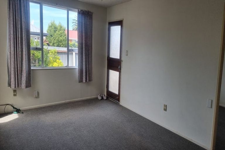 Photo of property in 2/23 Maxwell Street, Riccarton, Christchurch, 8041