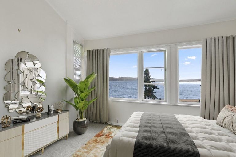 Photo of property in 186 Oriental Parade, Oriental Bay, Wellington, 6011