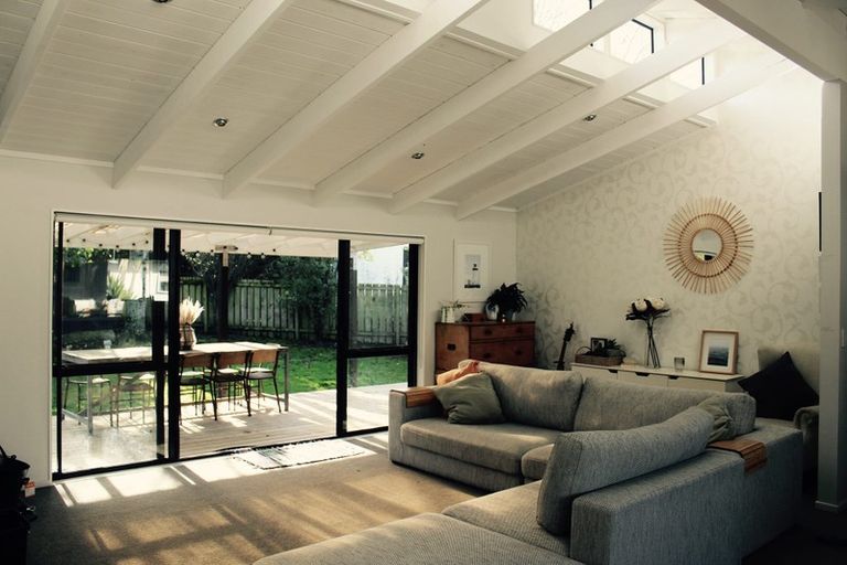 Photo of property in 10 Tokay Place, Huapai, Kumeu, 0810