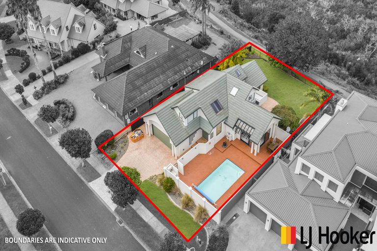 Photo of property in 82 Glenross Drive, Wattle Downs, Auckland, 2103