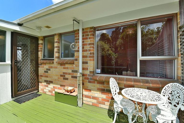 Photo of property in 3/6 Albatross Road, Red Beach, 0932