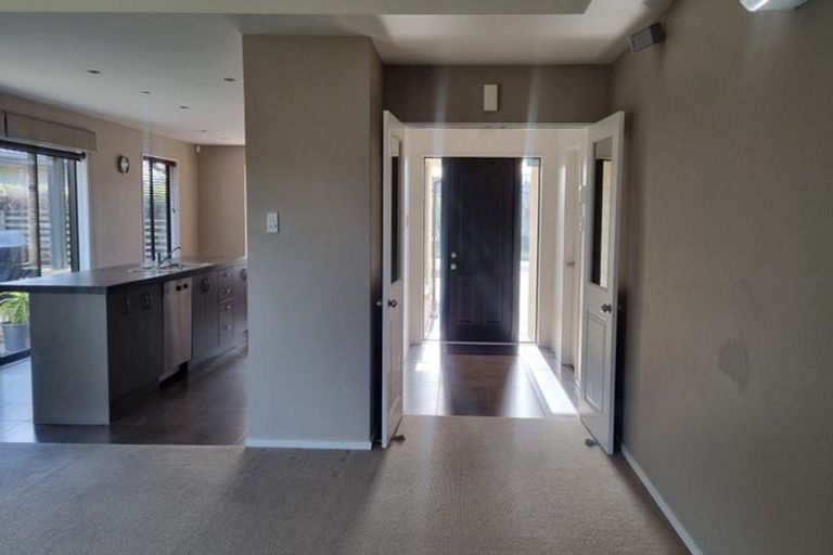 Photo of property in 17 Hampstead Close, Rangiora, 7400