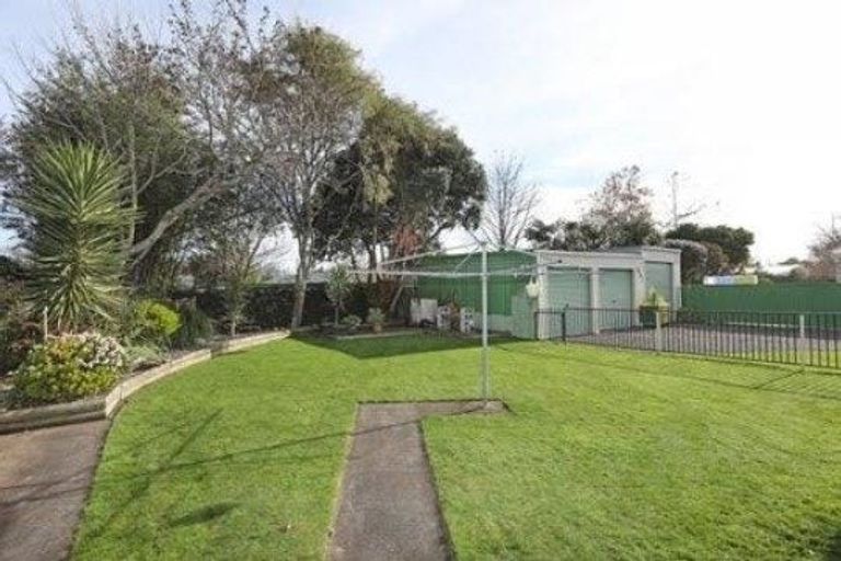 Photo of property in 12b Oxford Street, Marton, 4710