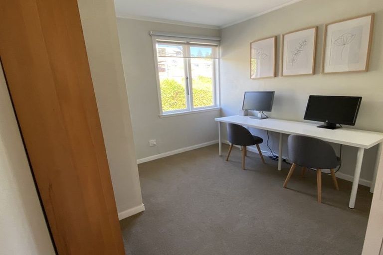 Photo of property in 2/102 Verran Road, Birkdale, Auckland, 0626