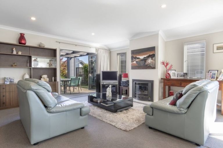 Photo of property in 30 Bridgewater Way, Pyes Pa, Tauranga, 3112