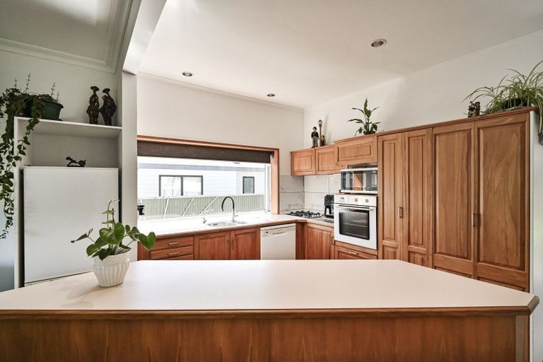 Photo of property in 812 Lawrence Street, Akina, Hastings, 4122