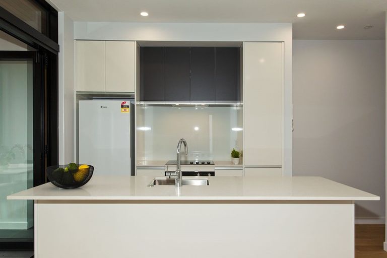 Photo of property in Frank Sargeson Apts, 501/74 Anzac Street, Takapuna, Auckland, 0622