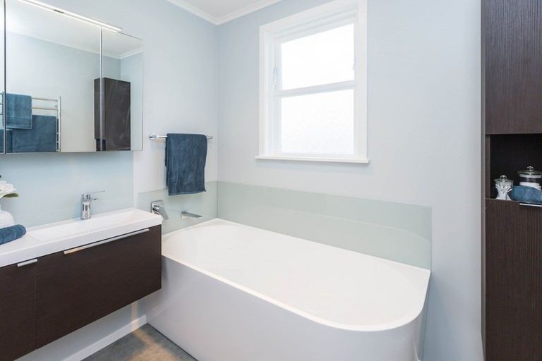 Photo of property in 12 Argyle Grove, Trentham, Upper Hutt, 5018