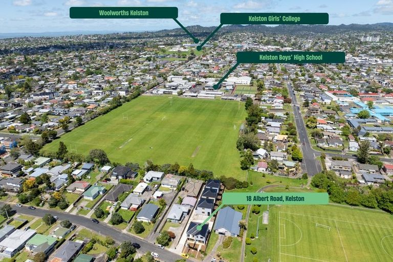 Photo of property in 6/18 Albert Road, Kelston, Auckland, 0602