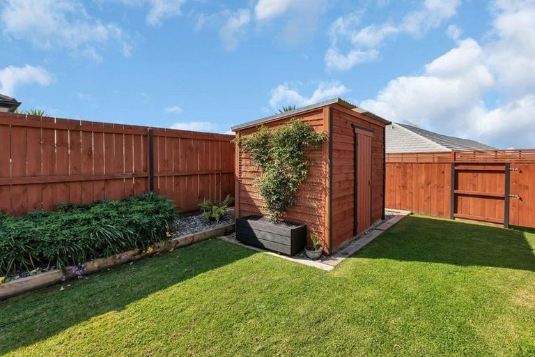 Photo of property in 59 Kowi Lakes Drive, One Tree Point, 0118