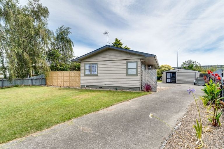 Photo of property in 86 Clarence Cox Crescent, Pirimai, Napier, 4112