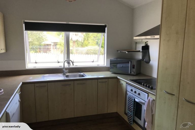 Photo of property in 4/372 Whangaparaoa Road, Stanmore Bay, Whangaparaoa, 0932