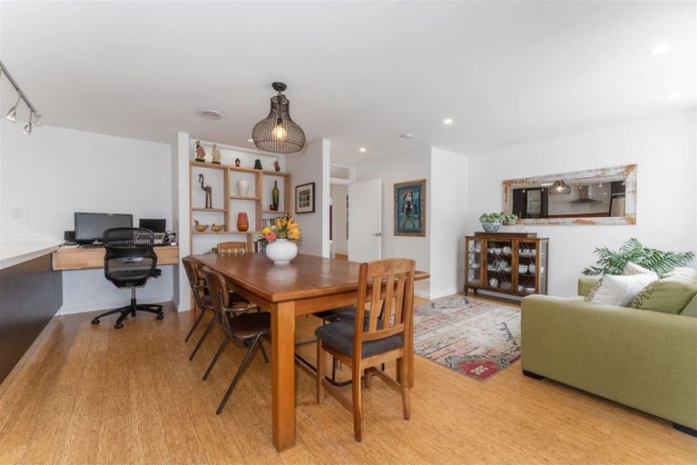 Photo of property in 56 Stratford Road, Manurewa, Auckland, 2105