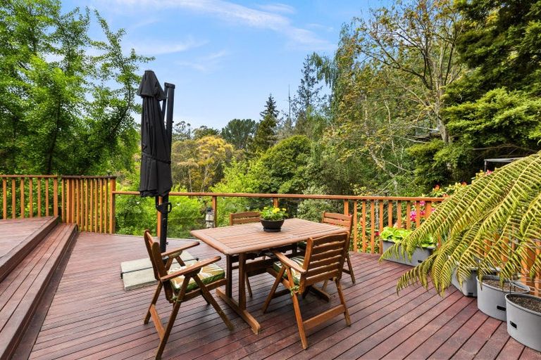 Photo of property in 82 Tauroa Road, Havelock North, 4130