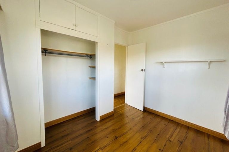 Photo of property in 24 Sunnyhill Crescent, Sunnyhills, Auckland, 2010