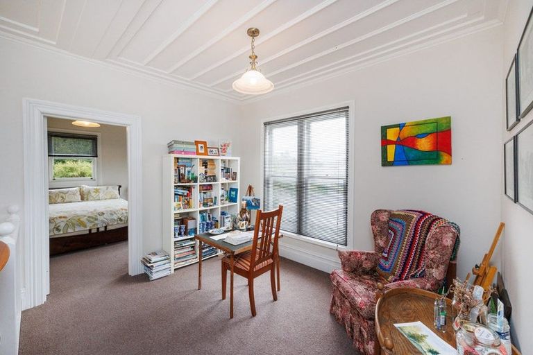 Photo of property in 21 Signal Street, Marton, 4710