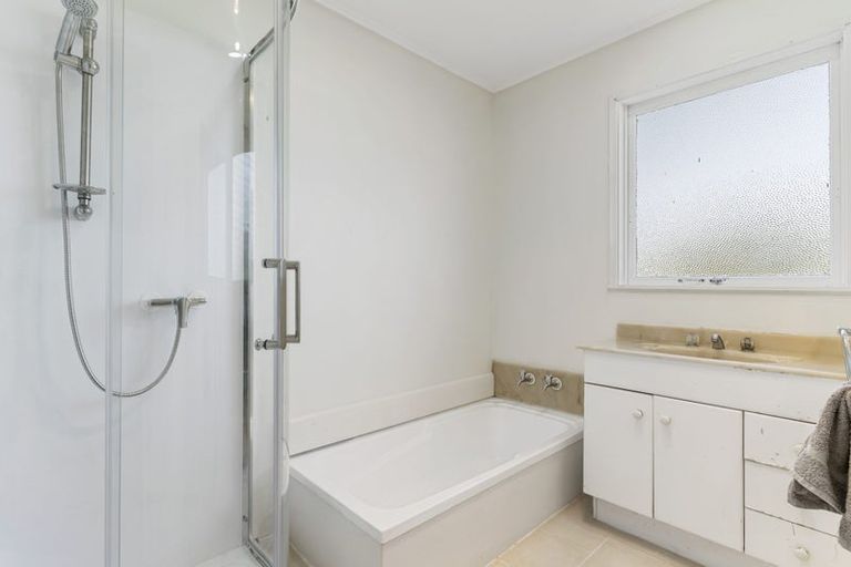 Photo of property in 46 Cardiff Road, Pakuranga, Auckland, 2010