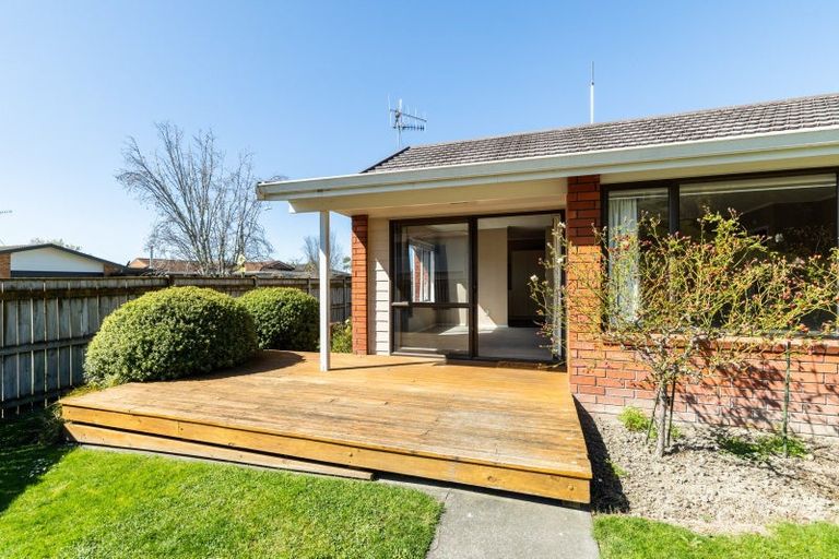 Photo of property in 52 Hetley Crescent, Taradale, Napier, 4112