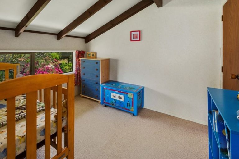 Photo of property in 94 Oaktree Avenue, Browns Bay, Auckland, 0630