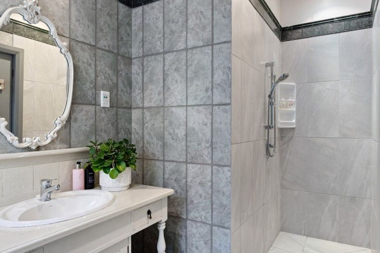 Photo of property in 90 Iranui Road, Inner Kaiti, Gisborne, 4010