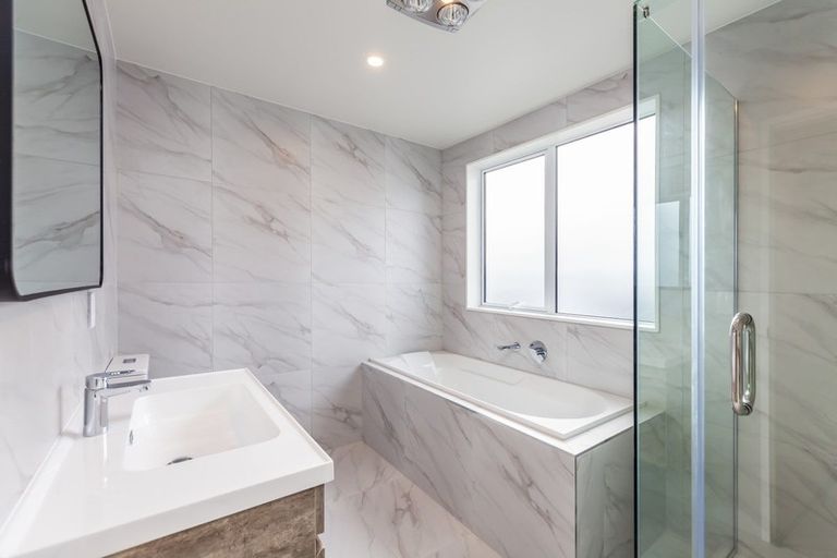 Photo of property in 40 Kea Road, Silverdale, 0932