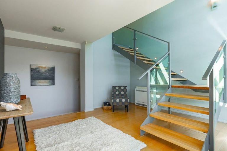 Photo of property in 2 Finlay Grove, Waikawa, Picton, 7220