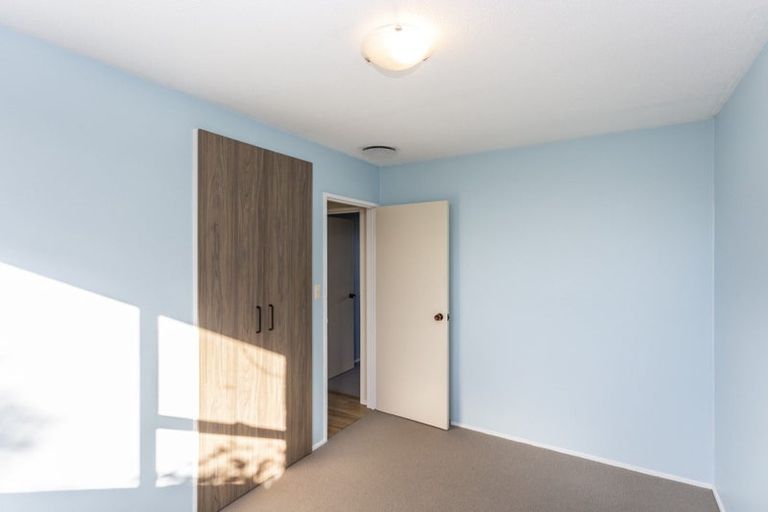 Photo of property in 1/6a Chipping Lane, Redwood, Christchurch, 8051