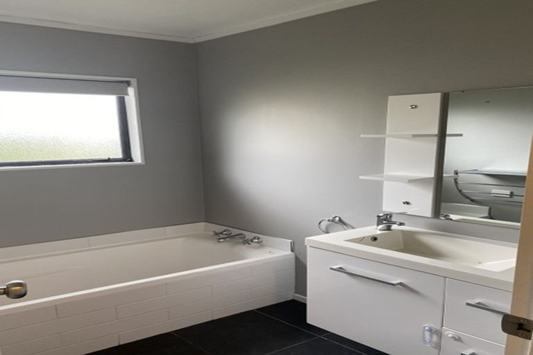 Photo of property in 30b Cotton Street, St Andrews, Hamilton, 3200