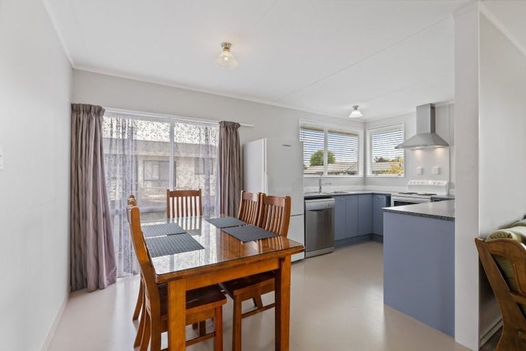 Photo of property in 39 Hibiscus Avenue, Hamilton Lake, Hamilton, 3204