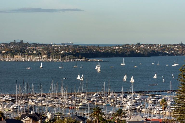 Photo of property in Shangri La Apartments, 7/97 Jervois Road, Herne Bay, Auckland, 1011