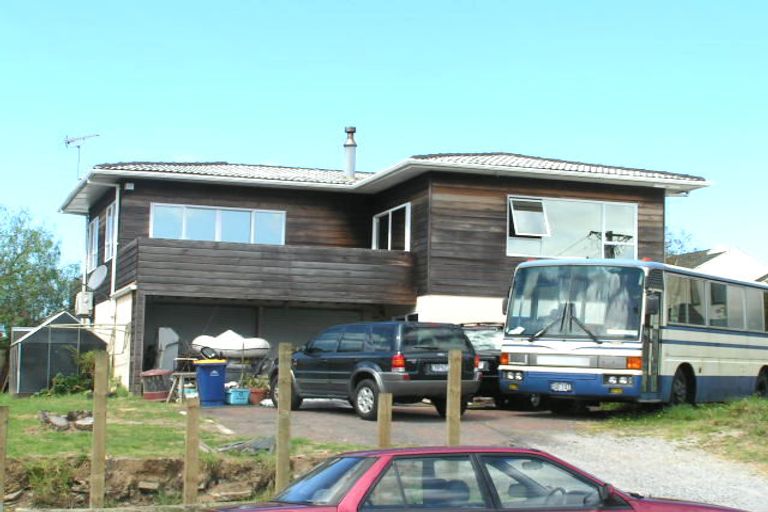 Photo of property in 9 Park Avenue, Northcote, Auckland, 0626