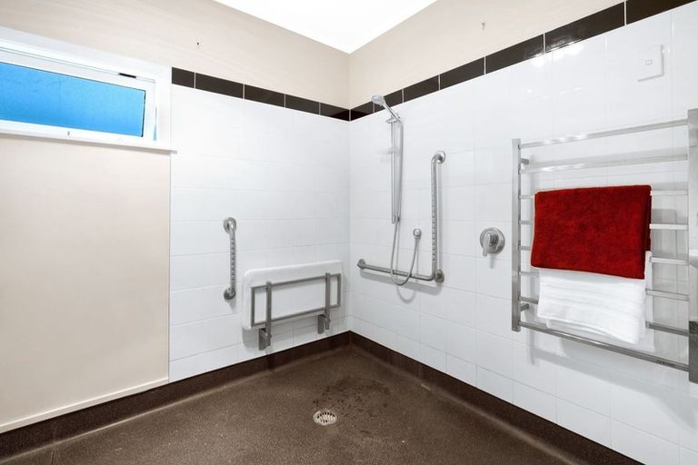 Photo of property in 1/17 Ranui Station Road, Ranui, Auckland, 0612