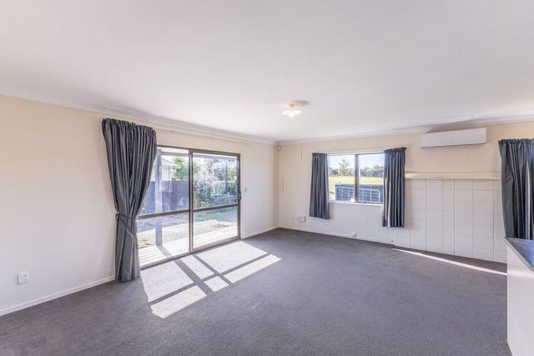 Photo of property in 129a Avalon Drive, Nawton, Hamilton, 3200