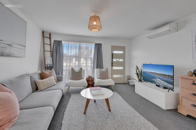 Photo of property in 84 Pacific Road, North New Brighton, Christchurch, 8083