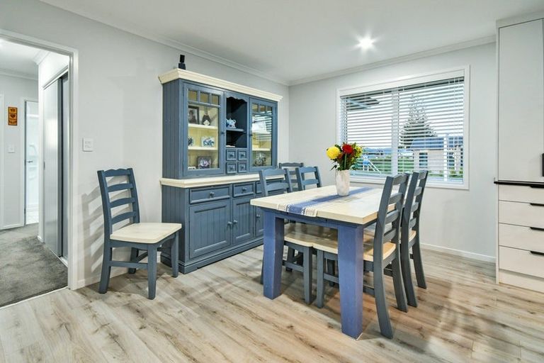 Photo of property in 2 Peacock Place, Pokeno, 2402